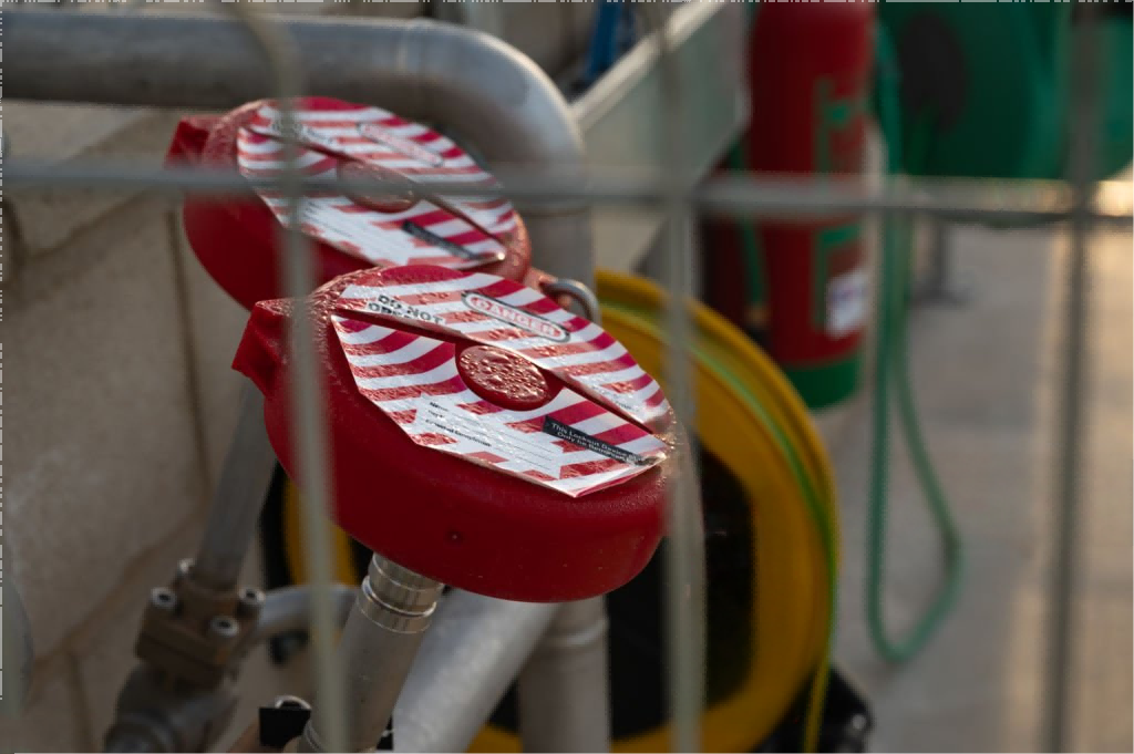 BP Clair Ridge FPSO improves offshore maintenance safety through corrosion-resistant safety padlock deployment in subsea operations