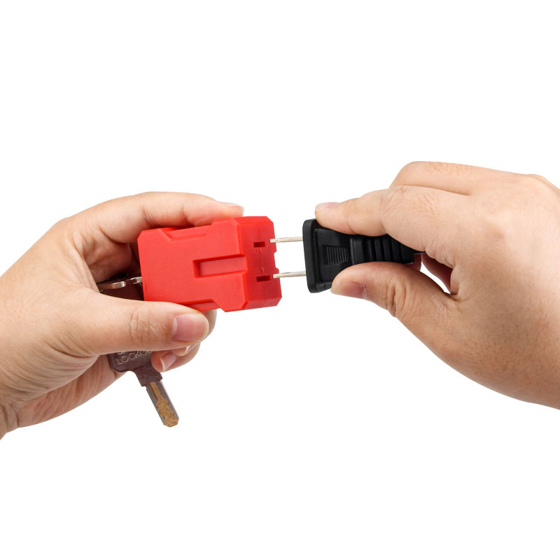 EP-D83   Power cord lockout